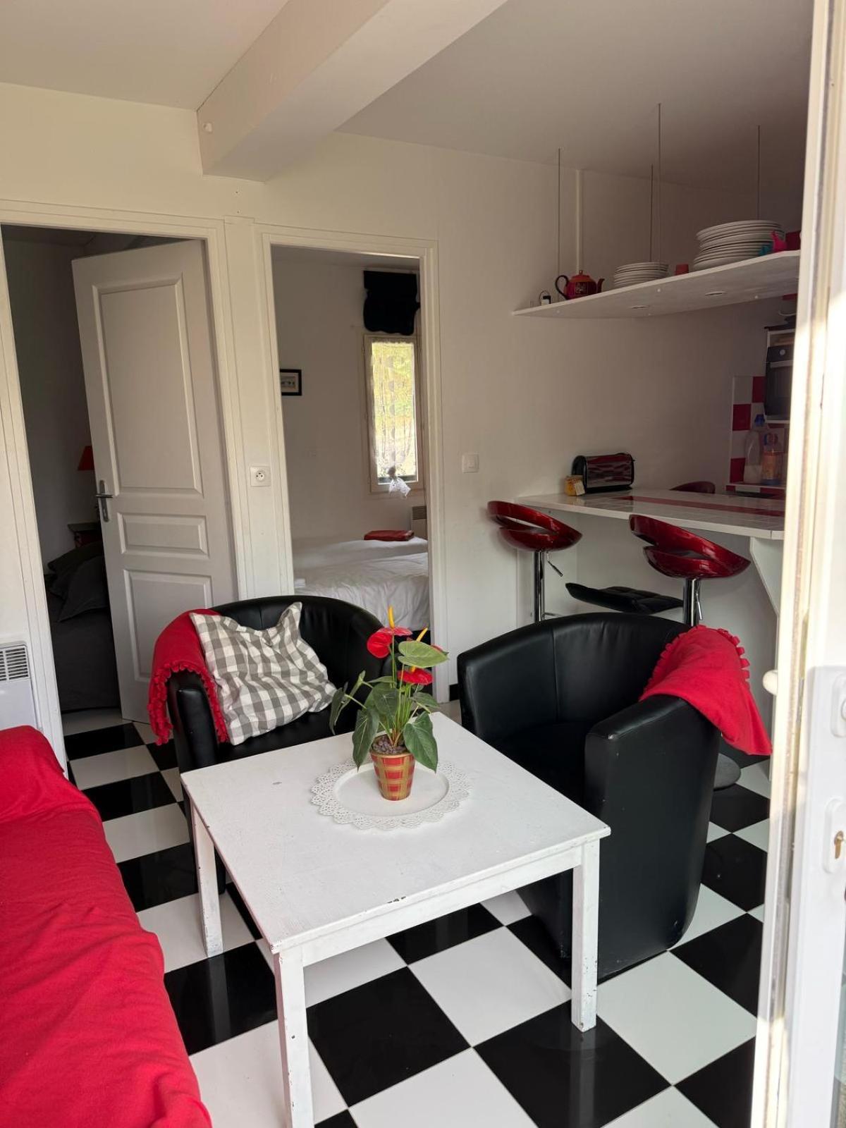 Birchbank Cottage - Disney 30Min กูลอมมิแยร์ ภายนอก รูปภาพ