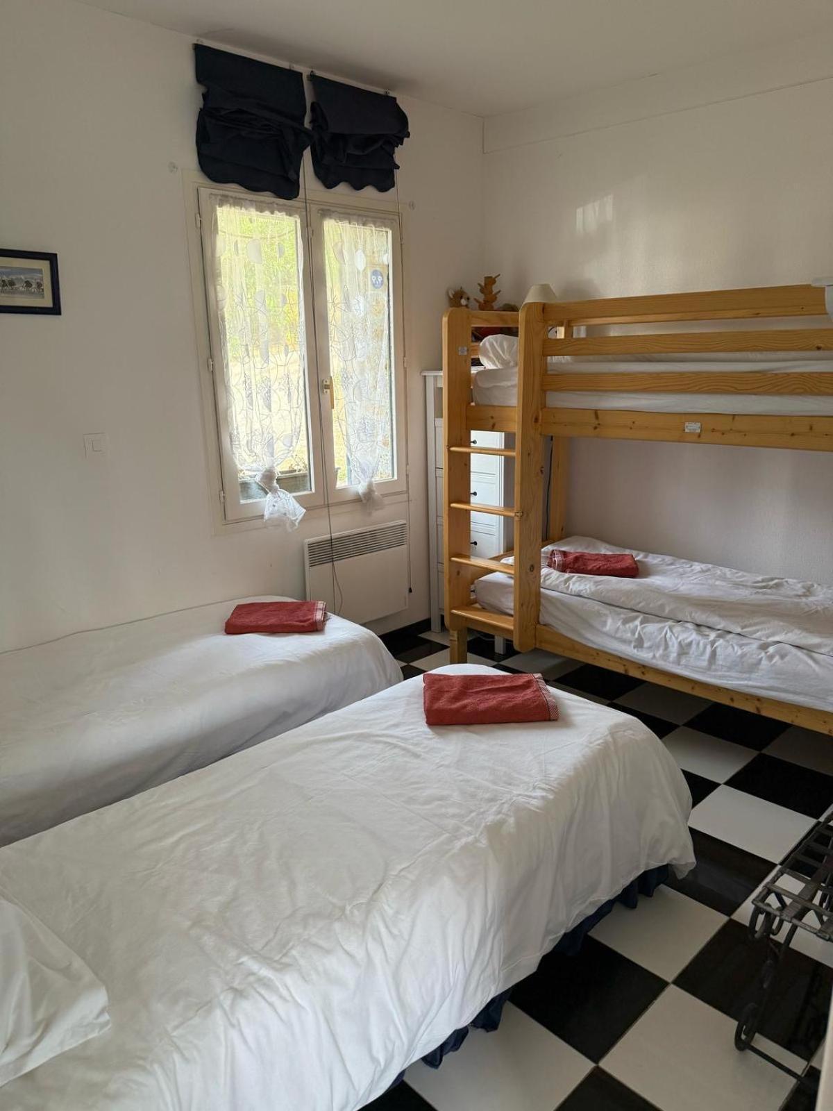 Birchbank Cottage - Disney 30Min กูลอมมิแยร์ ภายนอก รูปภาพ