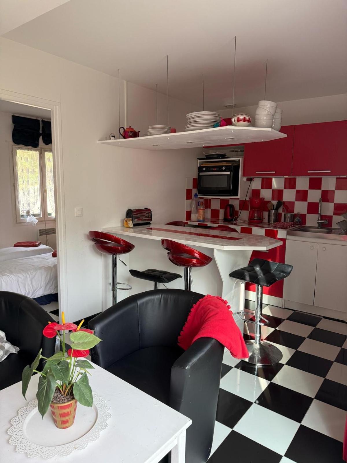 Birchbank Cottage - Disney 30Min กูลอมมิแยร์ ภายนอก รูปภาพ